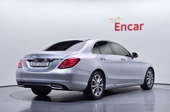 Mercedes-Benz C-Class C220 d Avantgarde — пробег 88 317 км — фото 2 из 5