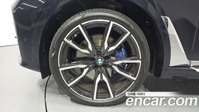 BMW X7 xDrive 40d M Sport 6STR — пробег 69 546 км — фото 5 из 5