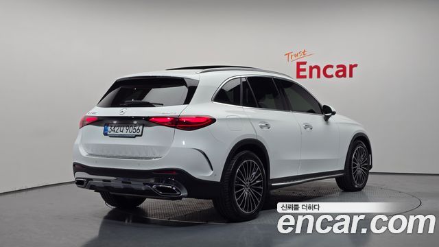Mercedes-Benz GLC-Class GLC300 4MATIC AMG Line — пробег 11 322 км — фото 2 из 5