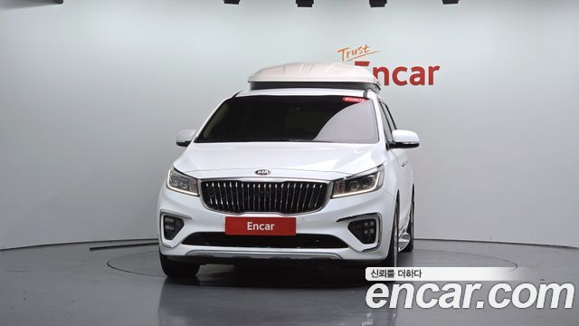 Kia Carnival из Кореи Encar