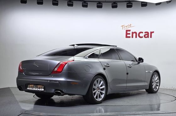 Jaguar XJ 3.0D Premium Luxury LWB X351 — пробег 94 054 км — фото 2 из 5