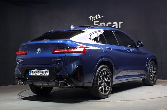 BMW X4 xDrive20i M Sport — пробег 36 030 км — фото 2 из 5
