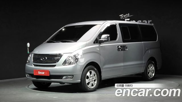 Hyundai Starex 4WD 11-Seater Wagon CVX Luxury — пробег 70 953 км — фото 1 из 5