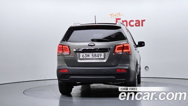 Kia Sorento Diesel 2.0 2WD TLX High-Deluxe — пробег 178 966 км — фото 4 из 5