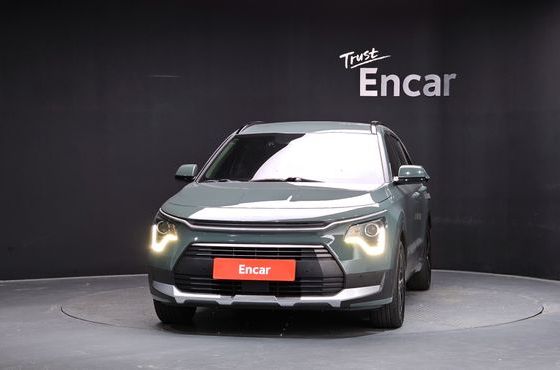 Kia Niro Prestige — пробег 73 981 км — фото 3 из 5