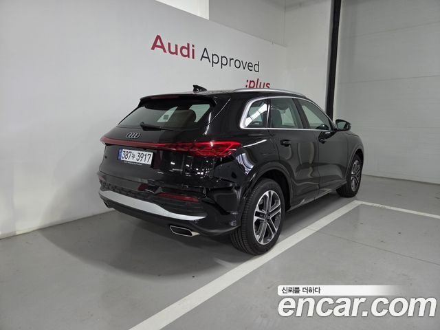 Audi Q5 40 TFSI Quiattro Advanced — пробег 923 км — фото 2 из 5