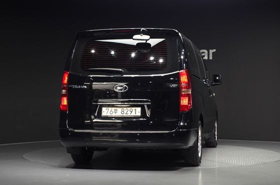 Hyundai Starex 12-Seater Wagon CVX Luxury — пробег 162 633 км — фото 4 из 5