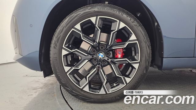 BMW X3 xDrive 20 M Sport Pro — пробег 9 943 км — фото 5 из 5