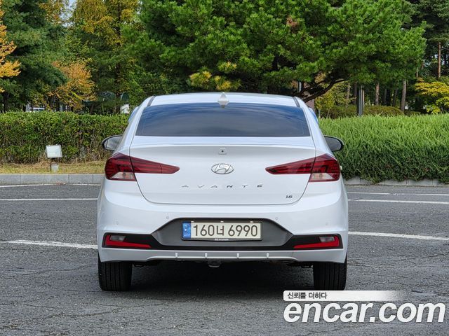 Hyundai AVANTE 1.6 Smart Choice — пробег 94 412 км — фото 2 из 5