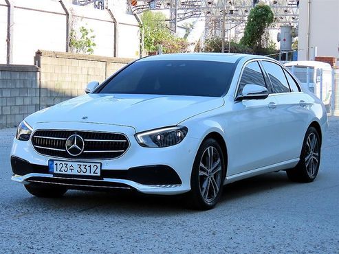 Mercedes-Benz E-Class E350 4MATIC Avantgarde — пробег 20 836 км — фото 2 из 5