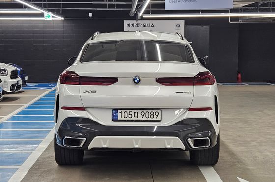BMW X6 xDrive40i M Sport — пробег 51 289 км — фото 4 из 5