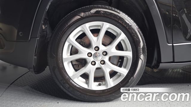 Jeep Cherokee 2.4 Longitude AWD — пробег 154 658 км — фото 5 из 5
