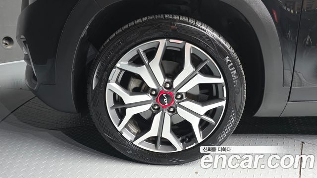 Kia Seltos из Кореи Encar