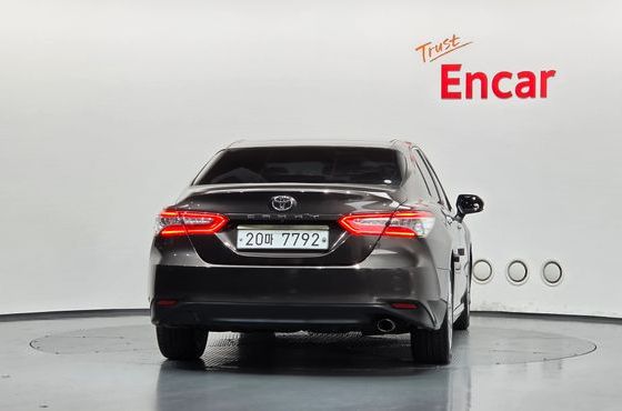 Toyota Camry 2.5 — пробег 138 236 км — фото 4 из 5