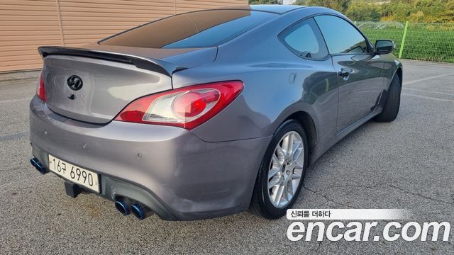 Hyundai Genesis из Кореи Encar