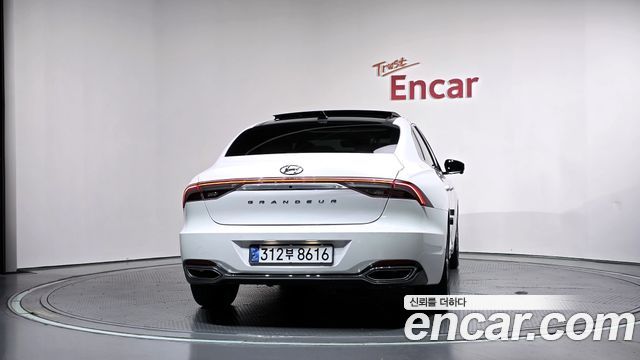Hyundai Grandeur из Кореи Encar