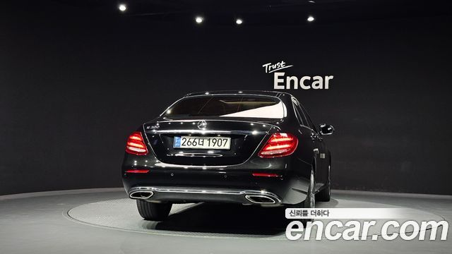 Mercedes-Benz E-Class из Кореи Encar