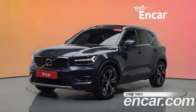 Volvo XC40 T4 Inscription — пробег 64 216 км — фото 1 из 5