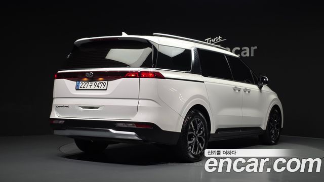 Kia Carnival из Кореи Encar