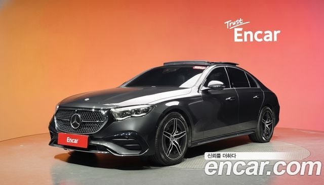 Mercedes-Benz E-Class E300 4MATIC AMG Line — пробег 30 388 км — фото 1 из 5