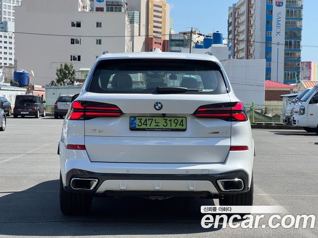 BMW X5 xDrive 40i M Sport — пробег 4 417 км — фото 4 из 5