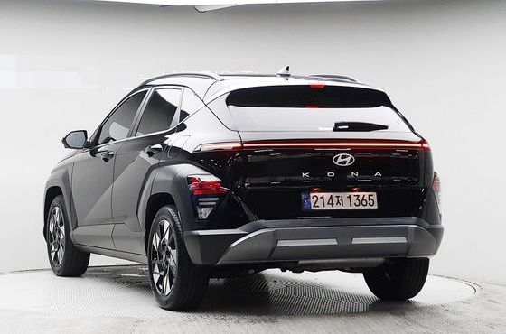 Hyundai Kona Inspiration — пробег 13 915 км — фото 2 из 5