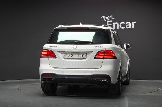 Mercedes-Benz GLE-Class AMG GLE63 4MATIC — пробег 120 292 км — фото 4 из 5