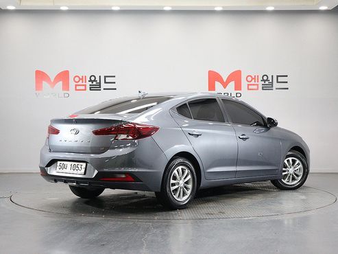 Hyundai AVANTE 1.6 Smart — пробег 72 310 км — фото 3 из 5