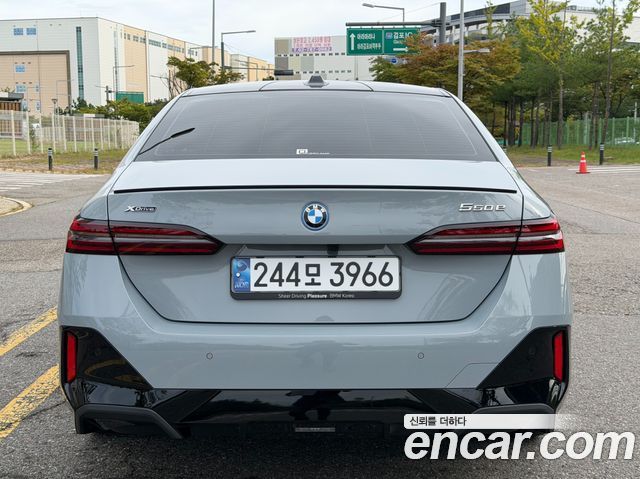 BMW 5-Series 550e xDrive M Sport Pro — пробег 19 579 км — фото 4 из 5