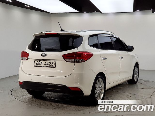 Kia Carens из Кореи Encar