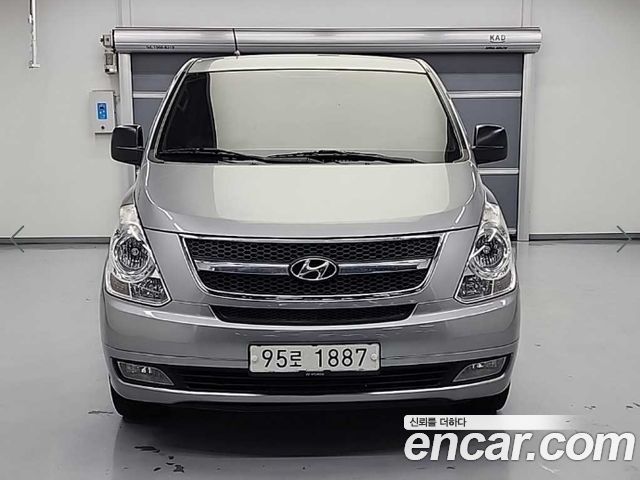 Hyundai Starex 5-Seater VAN CVX Premium — пробег 244 657 км — фото 3 из 5