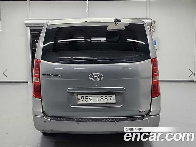 Hyundai Starex 5-Seater VAN CVX Premium — пробег 244 657 км — фото 4 из 5