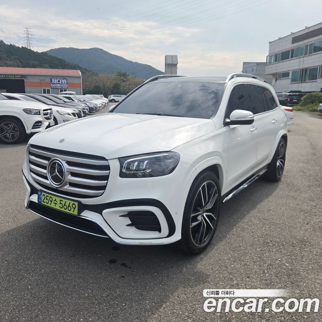 Mercedes-Benz GLS-Class GLS580 4MATIC — пробег 63 000 км — фото 1 из 5