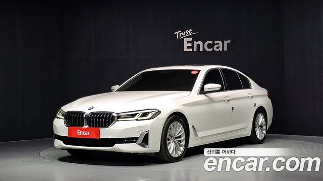 BMW 5-Series 530i xDrive Luxury — пробег 23 107 км — фото 1 из 5