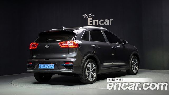 Kia Niro Noblesse — пробег 194 712 км — фото 2 из 5