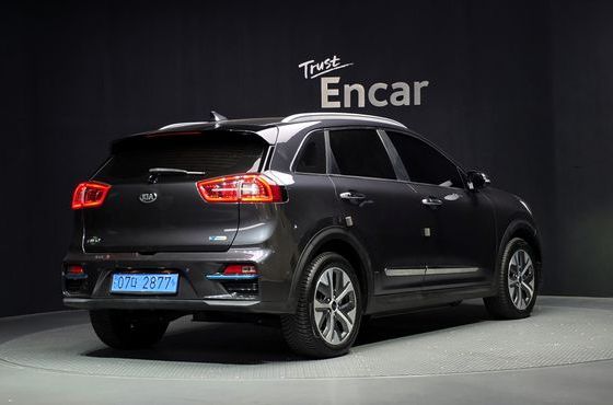 Kia Niro Noblesse — пробег 194 712 км — фото 2 из 5