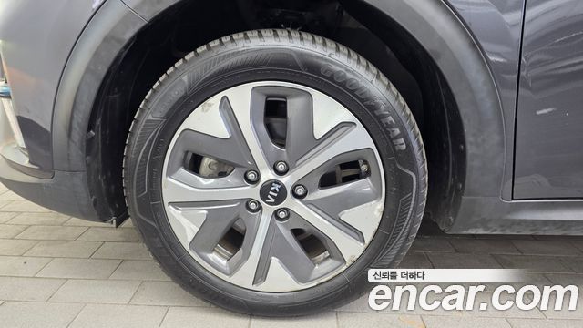 Kia Niro Noblesse — пробег 194 712 км — фото 5 из 5