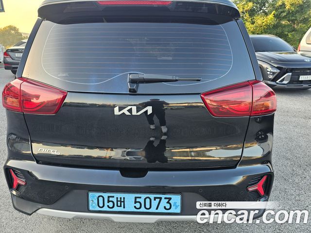 Kia Niro Air — пробег 190 982 км — фото 4 из 5