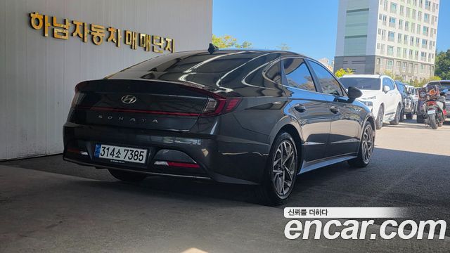 Hyundai Sonata 2.0 Premium Family — пробег 60 501 км — фото 5 из 5