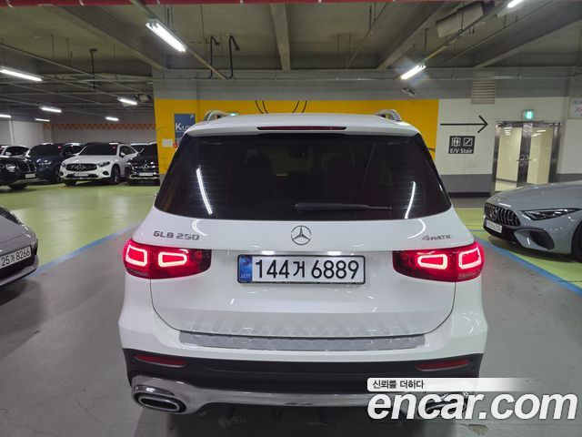 Mercedes-Benz GLB-Class из Кореи Encar