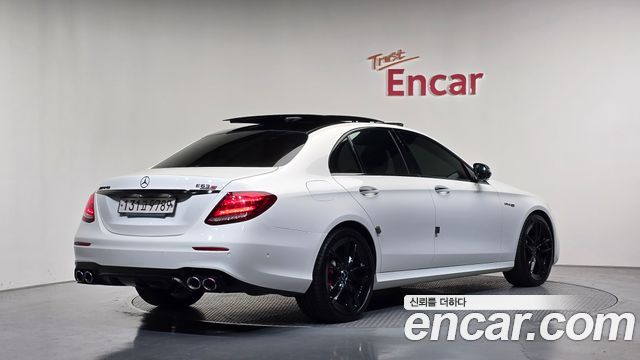 Mercedes-Benz E-Class E53 AMG 4MATIC+ — пробег 126 490 км — фото 2 из 5