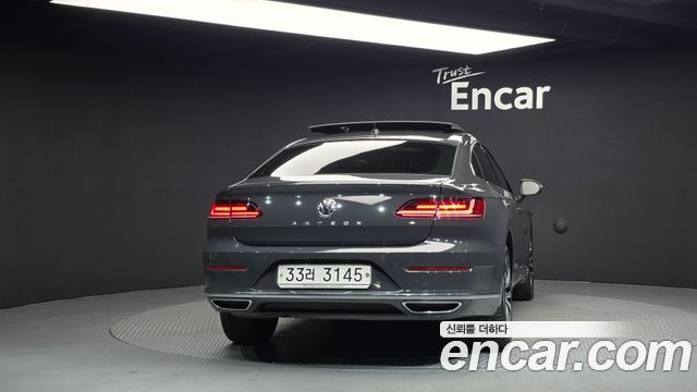 Volkswagen Arteon 2.0 TDI Premium — пробег 81 004 км — фото 4 из 5