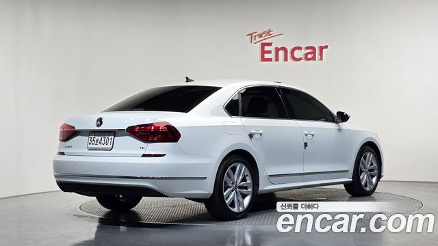 Volkswagen Passat 2.0 TSI B7 — пробег 114 512 км — фото 2 из 5