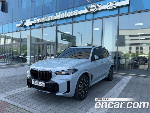 BMW X5 xDrive 50e M Sport — пробег 17 500 км — фото 1 из 5