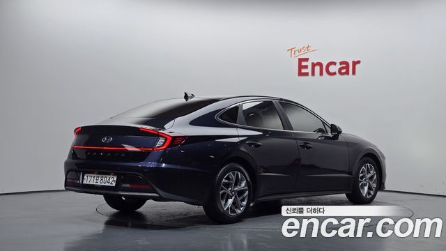 Hyundai Sonata 2.0 Premium Family — пробег 60 437 км — фото 2 из 5