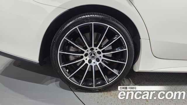 Mercedes-Benz CLS-Class CLS450 4MATIC AMG Line — пробег 62 625 км — фото 5 из 5