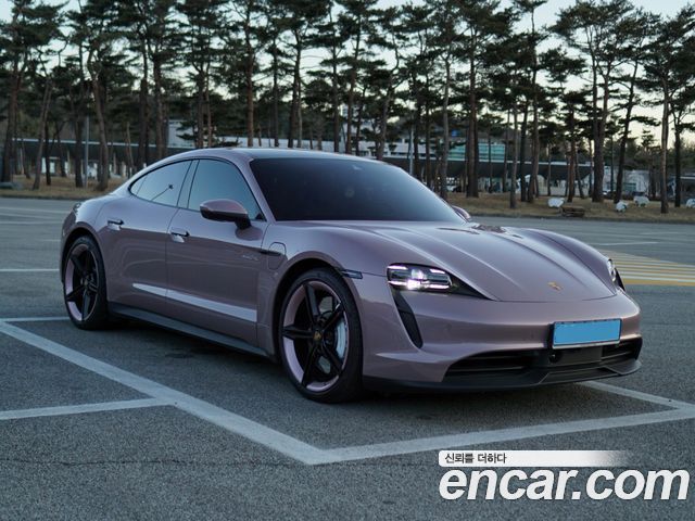 Porsche Taycan Base — пробег 56 000 км — фото 3 из 5