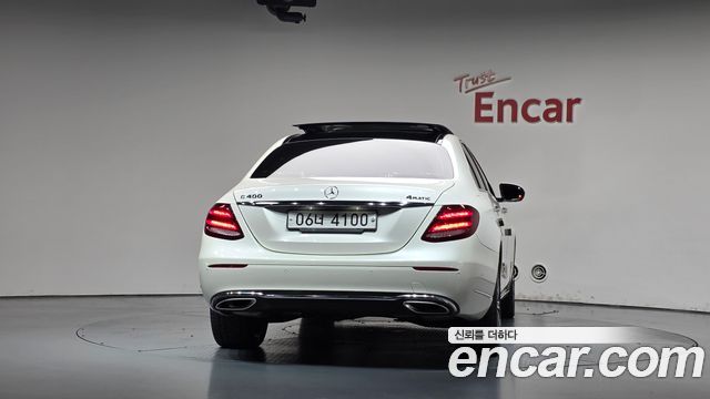 Mercedes-Benz E-Class из Кореи Encar