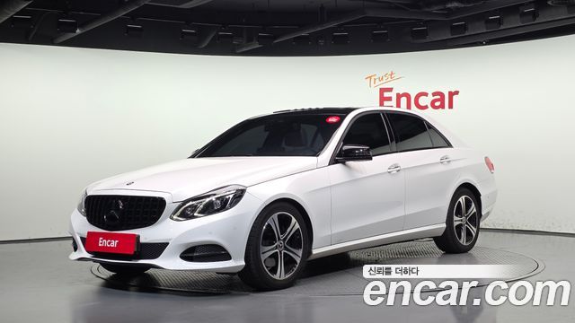 Mercedes-Benz E-Class E220 Bluetec Avantgarde Sport — пробег 155 153 км — фото 1 из 5