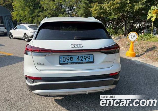 Audi Q4 e-tron 40 Premium — пробег 96 516 км — фото 3 из 5